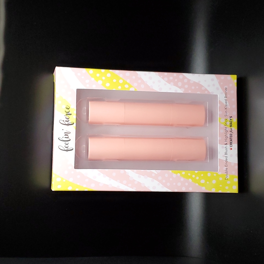 Feelin' Fierce 2-Pc Doubled-Ended Blush&Highlight Sticks Set - Sun-Kisse…